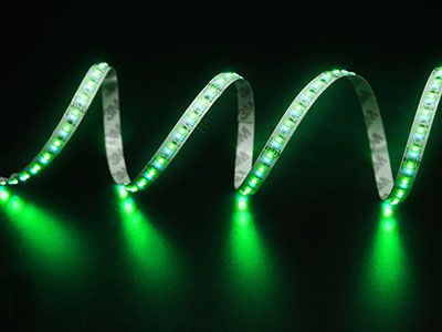 Ruban LED RGBW TN-2110, 15.36W/m, 48-756 lm par mètre